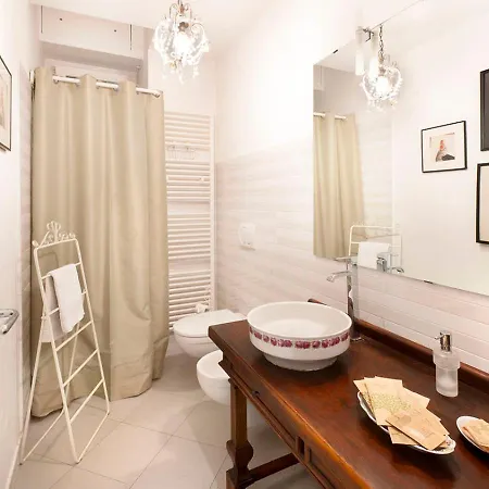 Briona Aparthotel