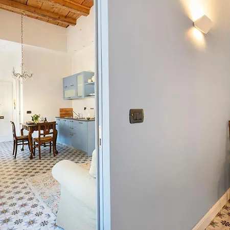 מלון דירות Briona