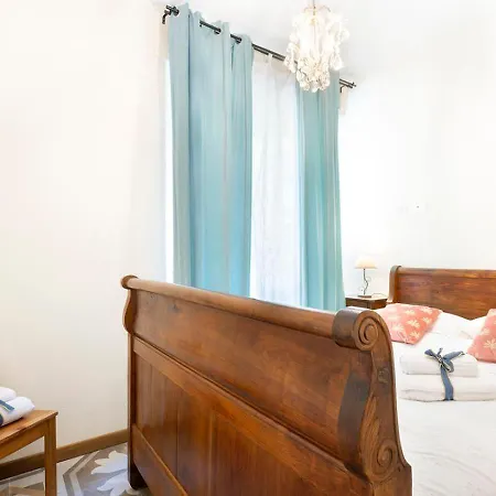 מלון דירות Briona