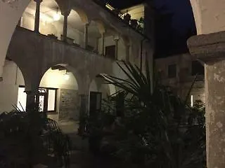 Aparthotel Briona 3*