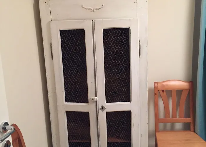 Briona Aparthotel 3*